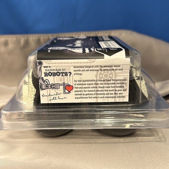 THE ADDAMS FAMILY 4 PACK MINIS COLLECTIBLE VINYL FIGURES - Picture 5 of 7